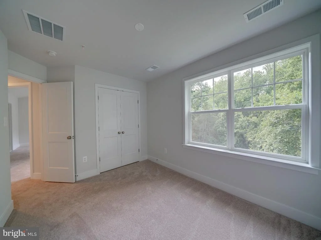 Photo of 9429 FAIRVIEW AVENUE