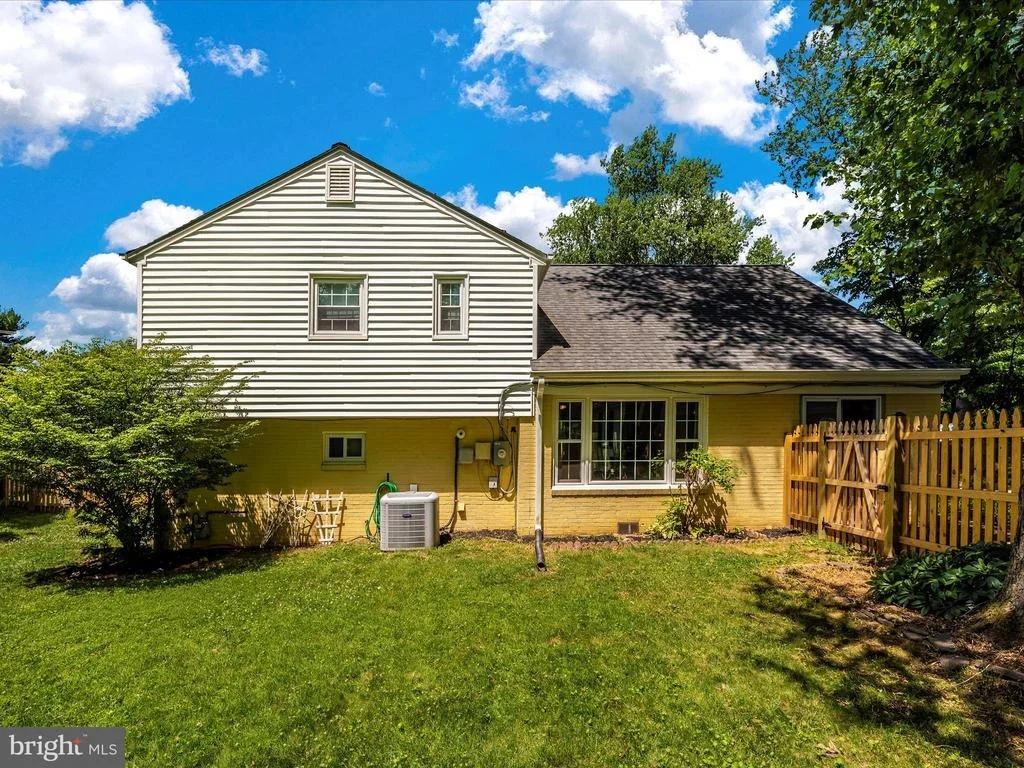 Photo of 13312 LOCKSLEY LANE