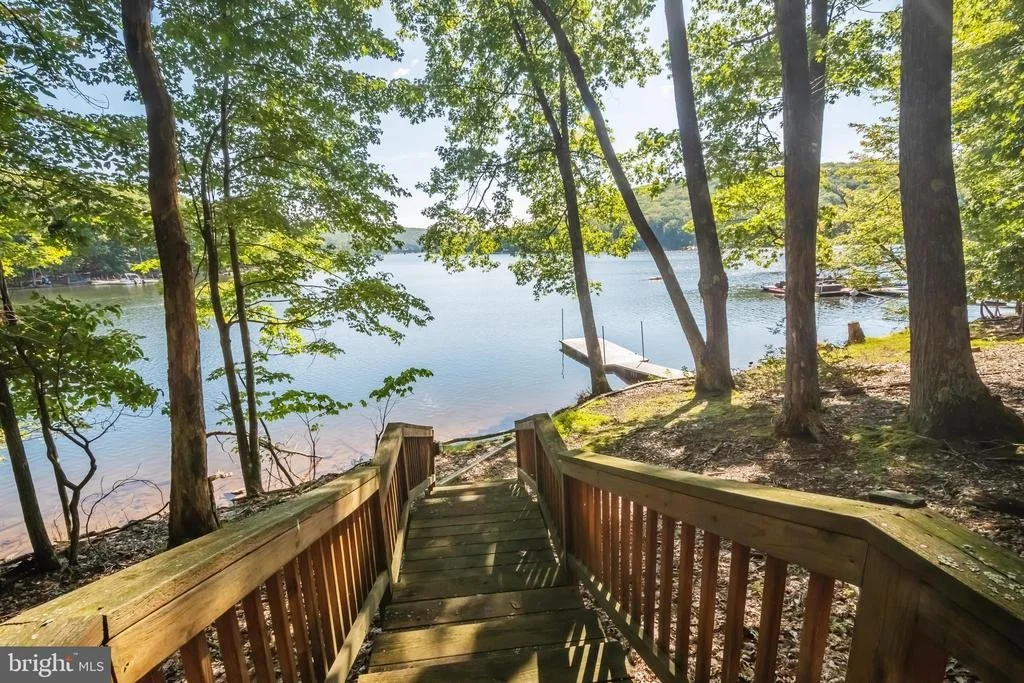 Photo of 34 SHINGLE CAMP TERRACE