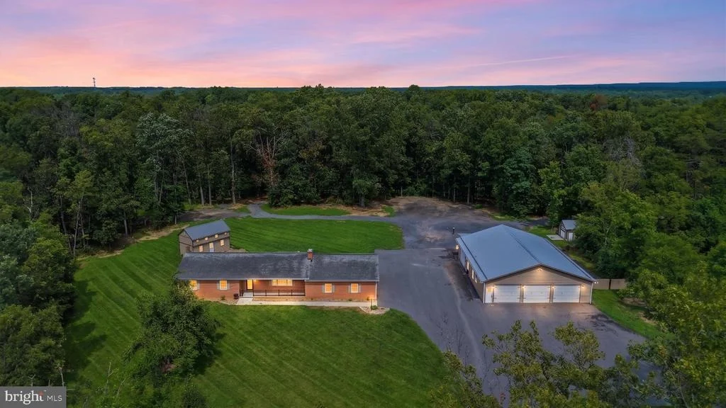 Photo of 210 JACKSON DRIVE