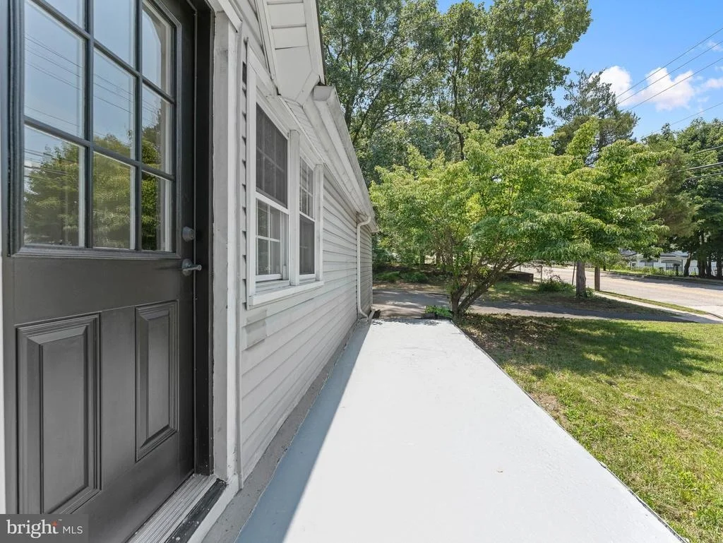 Photo of 215 ERIAL ROAD