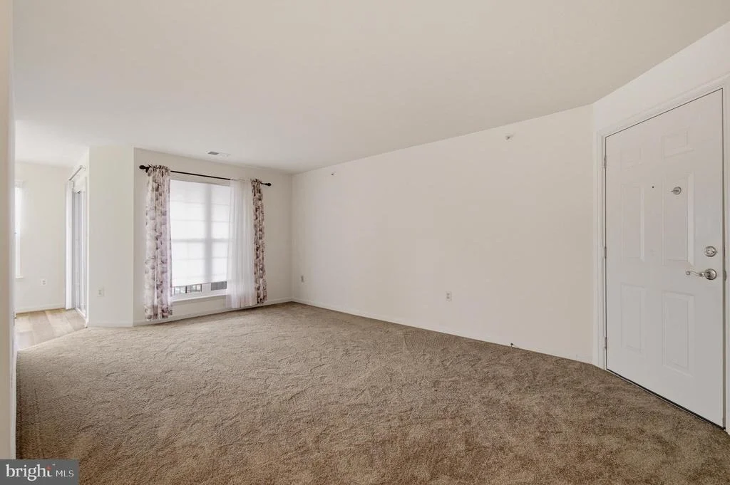 Photo of Unit 3D at 3860 NORMANDY DRIVE