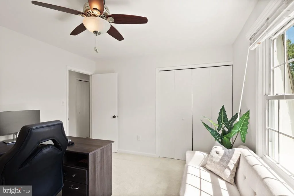 Photo of 8906 TAILCOAT COURT
