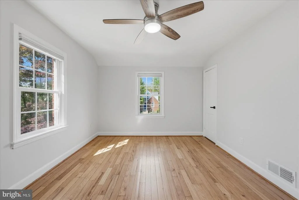Photo of 4444 20TH ROAD N