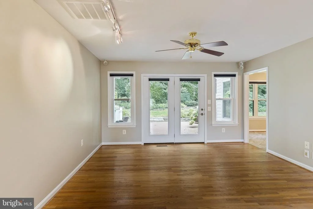Photo of 8095 SETTLE COURT