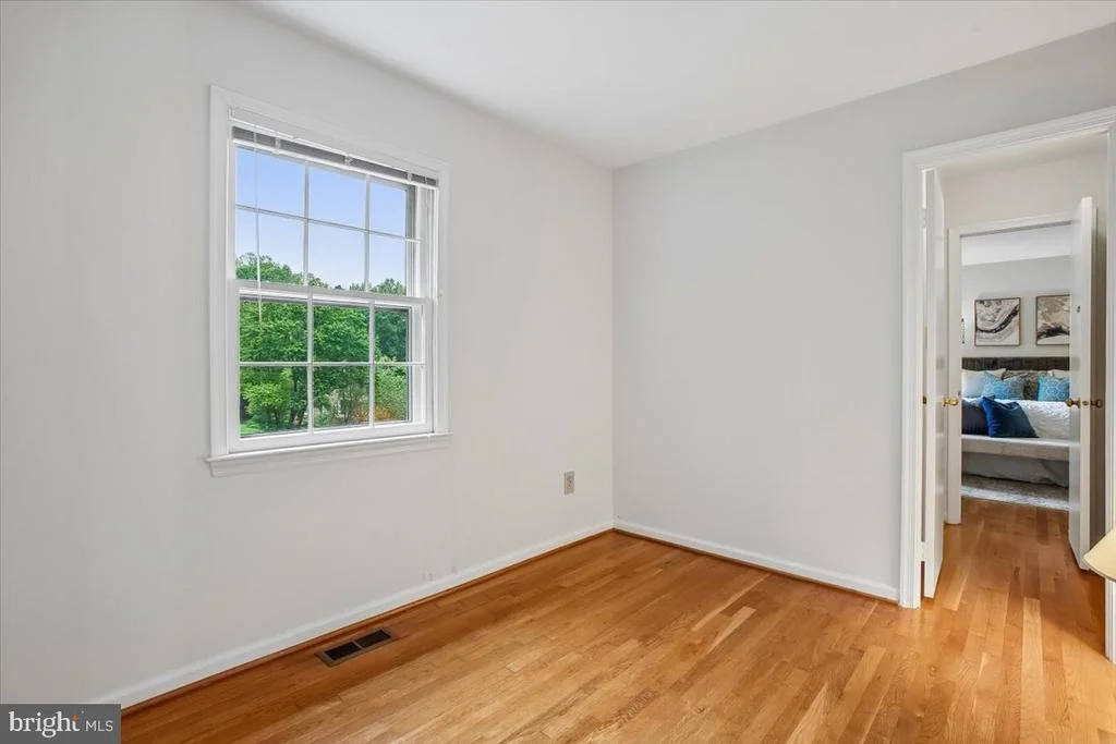 Photo of 9208 FALL RIVER LANE