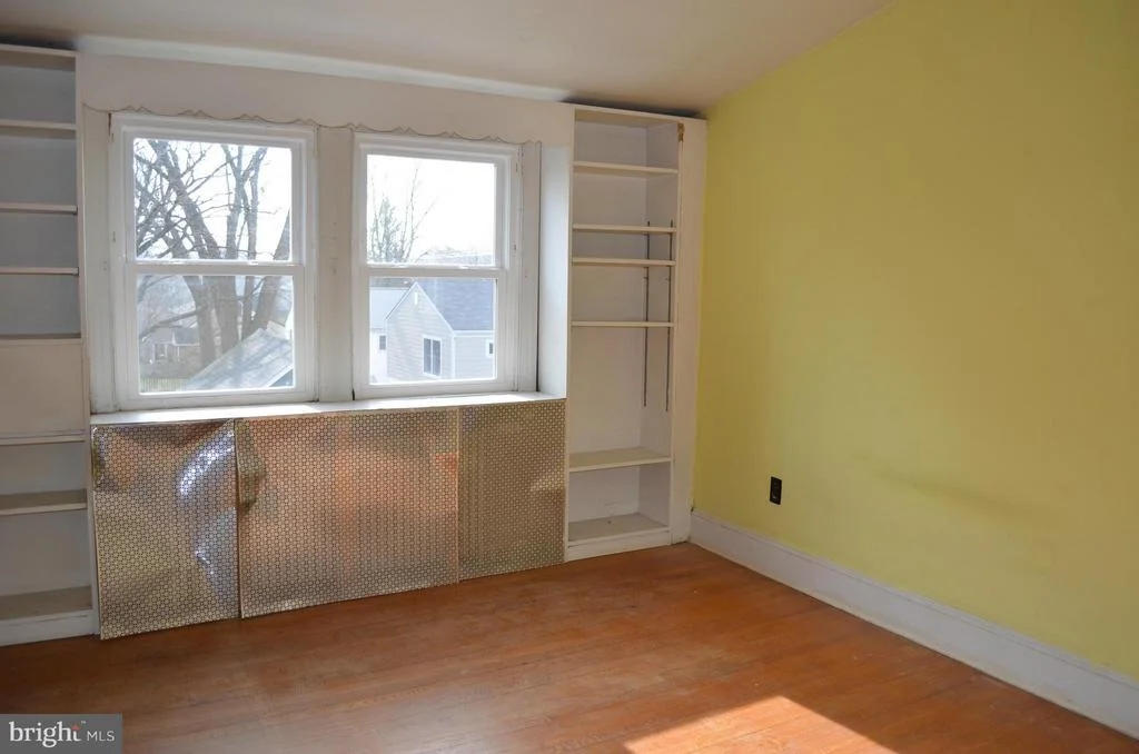 Photo of 114 INDIAN SPRING DRIVE