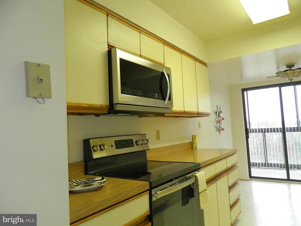 Photo of Unit 4807 at 15100 INTERLACHEN DRIVE