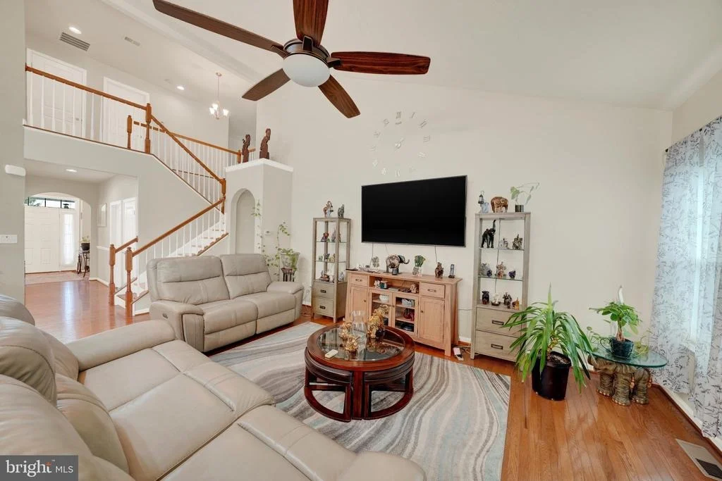 Photo of 535 STONEHAVEN DRIVE