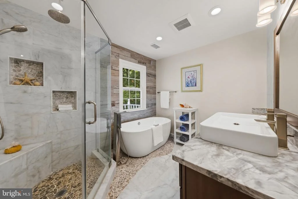Photo of 7821 OLD DOMINION DRIVE