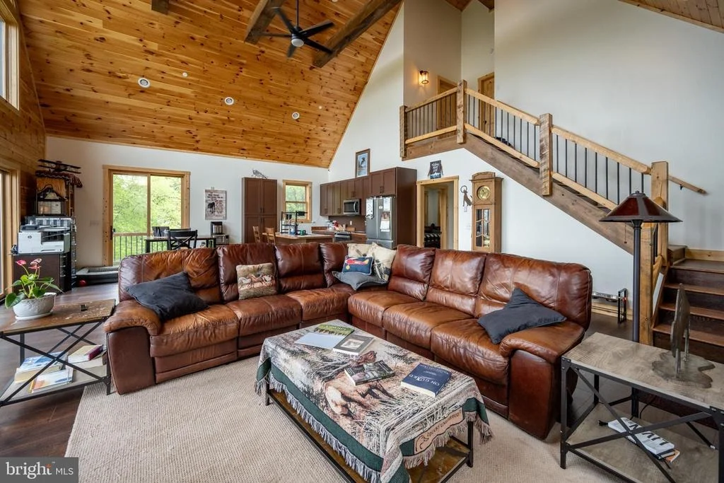 Photo of 120 DAISY DRIVE