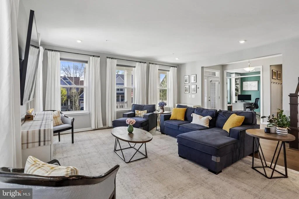 Photo of 1109 SAXTON DRIVE