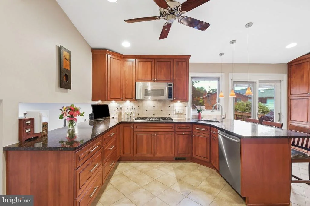 Photo of 8815 POSTOAK ROAD