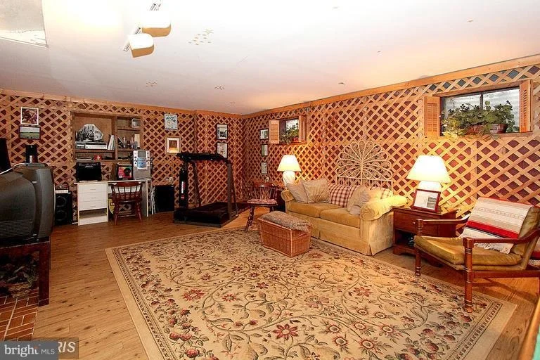 Photo of 9301 WARFIELD ROAD