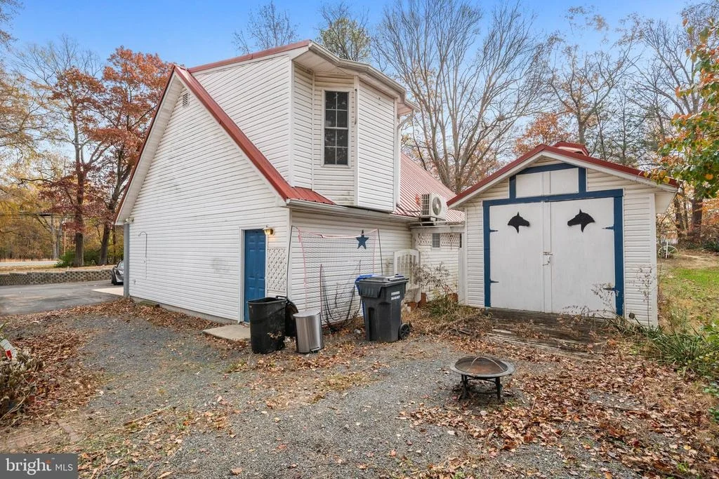 Photo of 2605 MARSHALL HALL ROAD