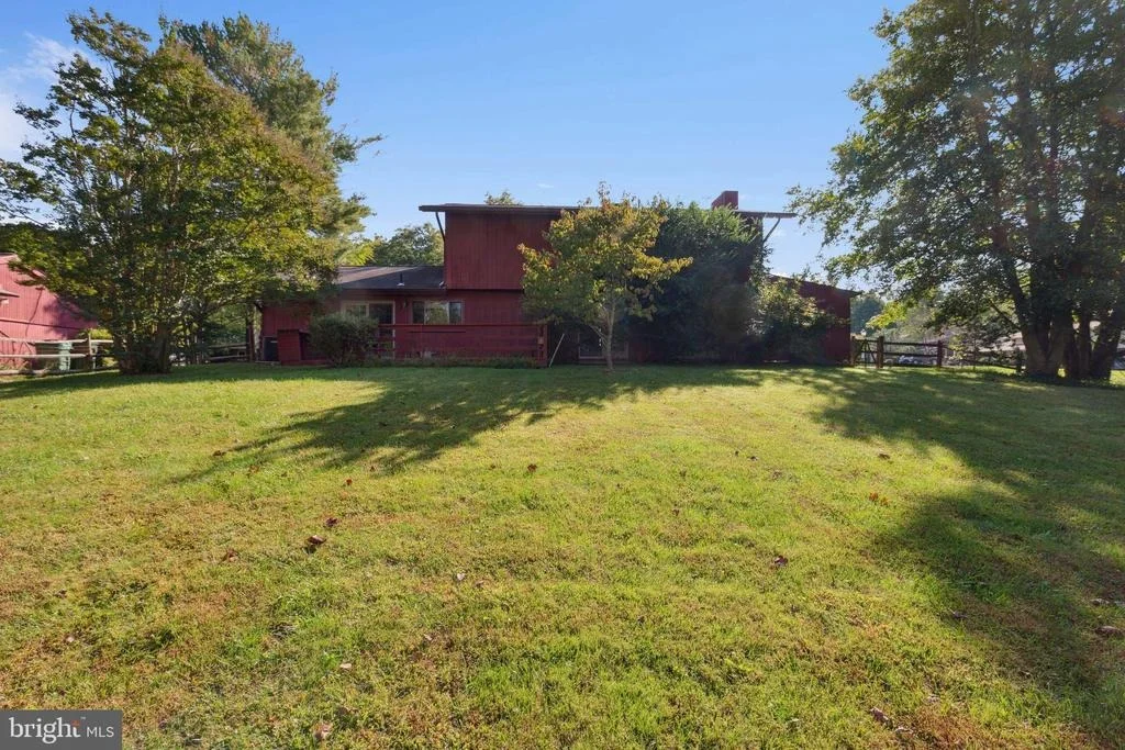 Photo of 18700 CONSIDINE DRIVE