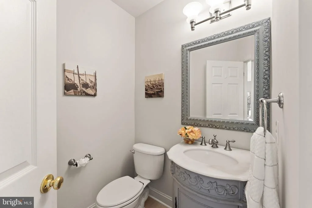 Photo of 22566 FOREST RUN DRIVE