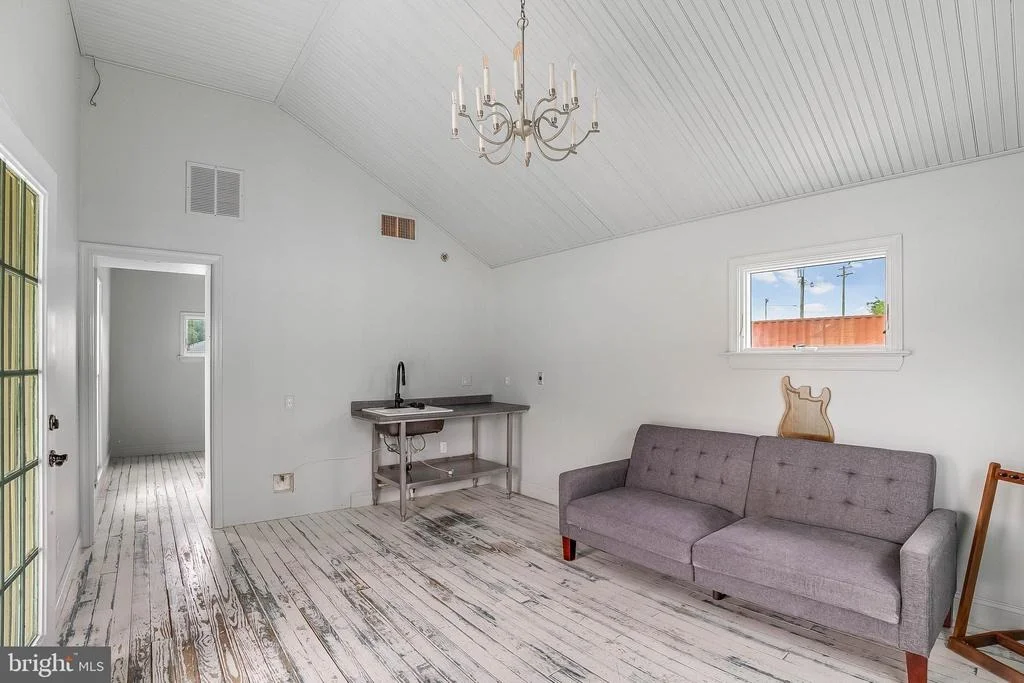 Photo of 30328 SEAFORD ROAD