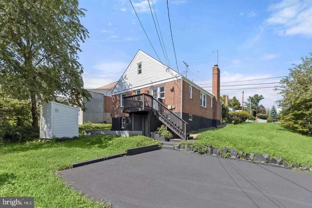Photo of 5601 WINDSOR MILL ROAD
