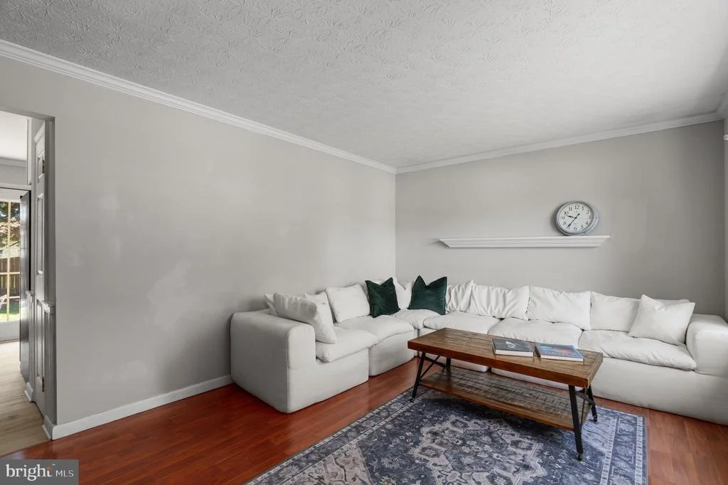Photo of 100 HUNTCREST CIRCLE