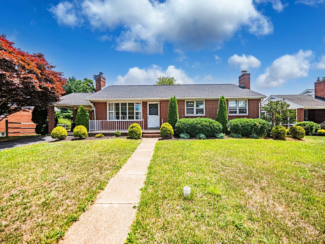 Photo of 9907 FORGE PARK ROAD