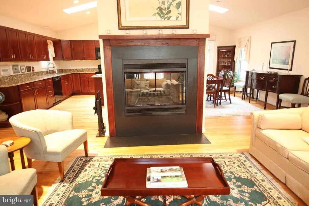 Photo of 14620 HONEYSUCKLE WAY