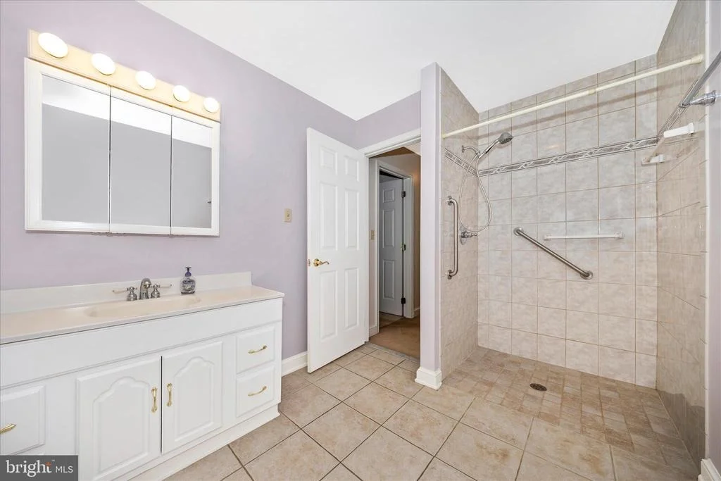 Photo of 9 E 13TH STREET