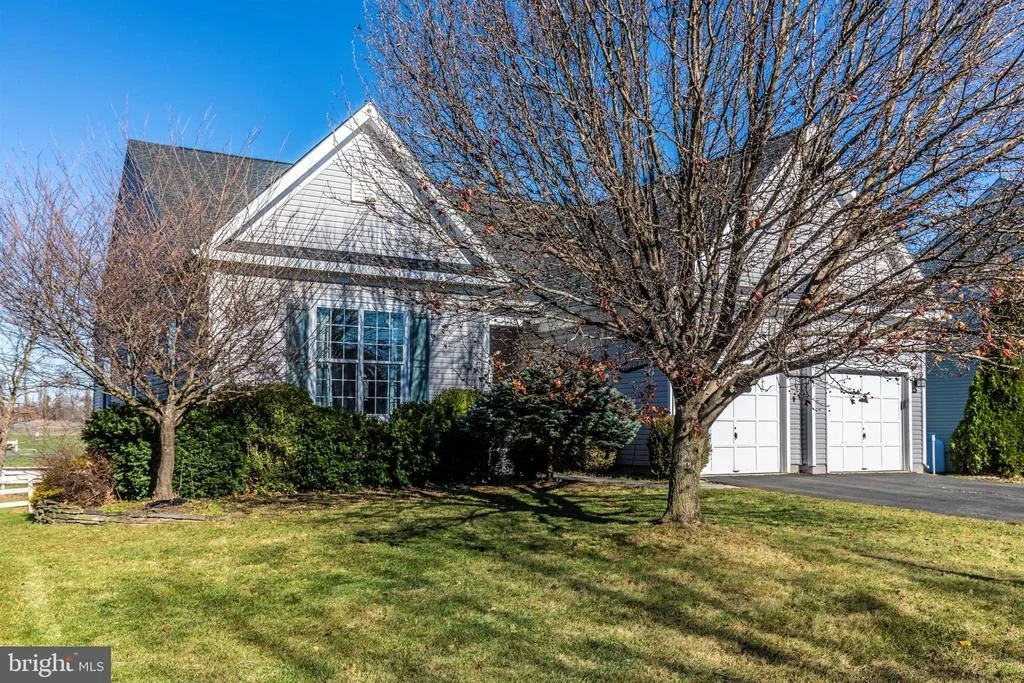 Photo of 17112 MAGIC MOUNTAIN DRIVE
