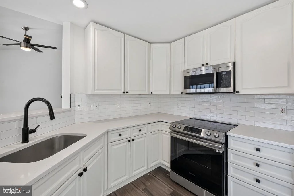 Photo of Unit 3D at 2501 COLERIDGE DRIVE