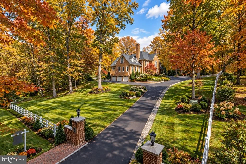 Photo of 105 INTERPROMONTORY ROAD