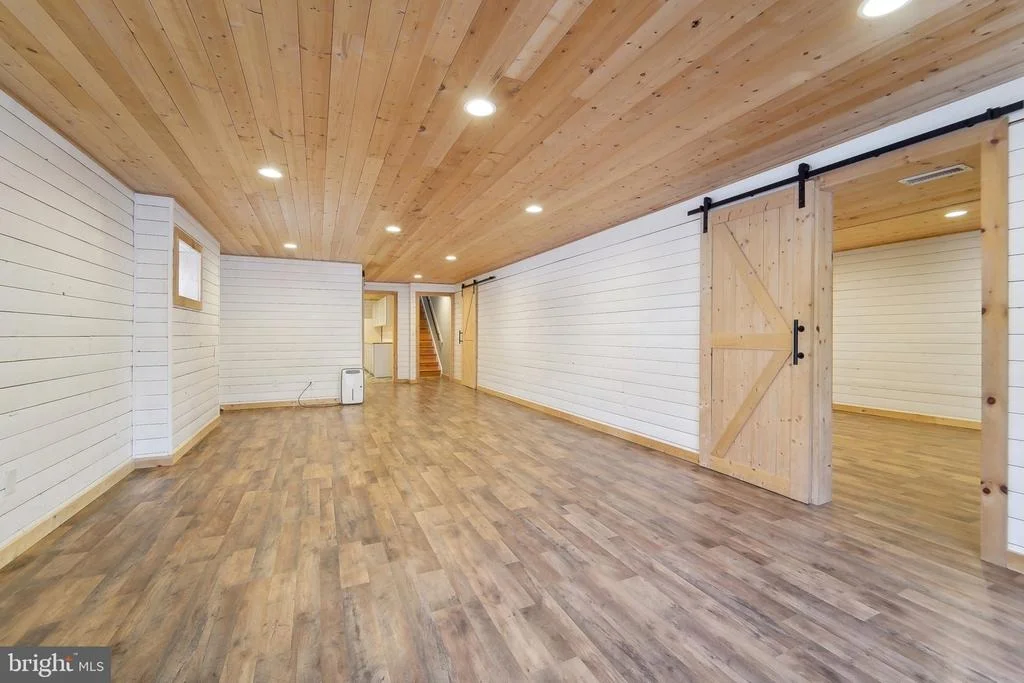 Photo of 3942 SUGARLOAF DRIVE