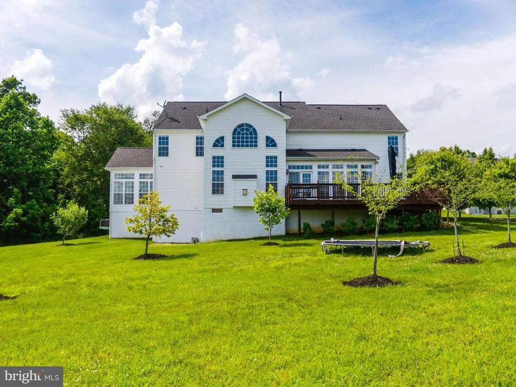 Photo of 6961 TANGLEWOOD DRIVE