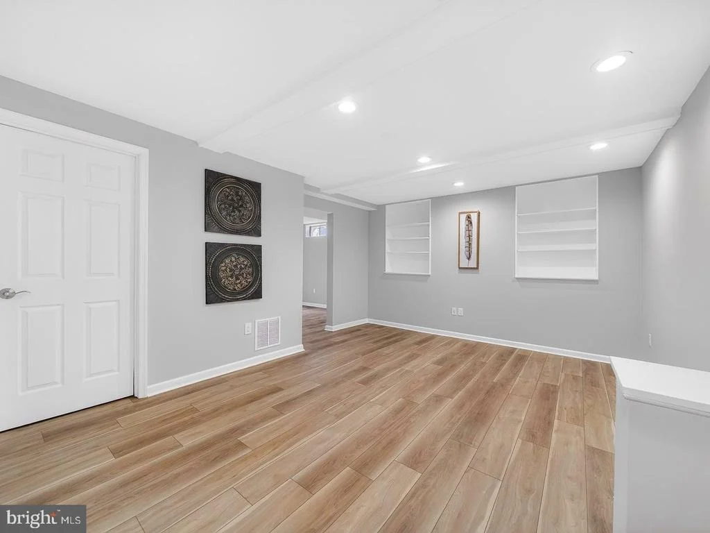 Photo of 18011 SILVER LEAF DRIVE