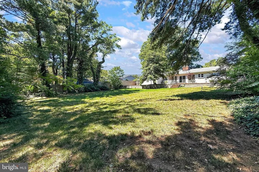 Photo of 201 LONGVIEW DRIVE