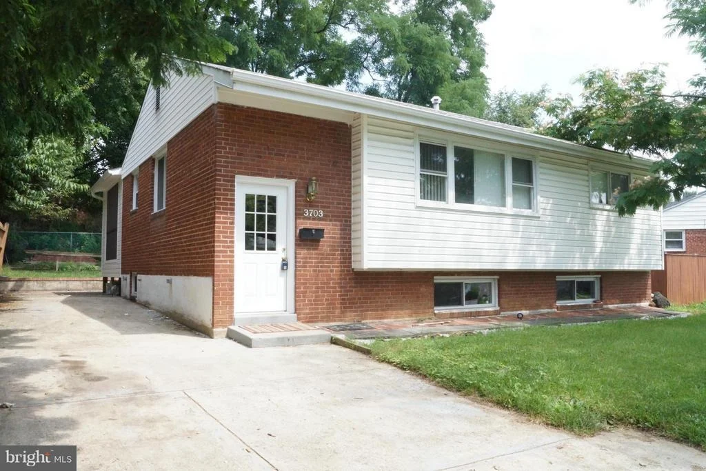 Photo of 3703 WENDY LANE
