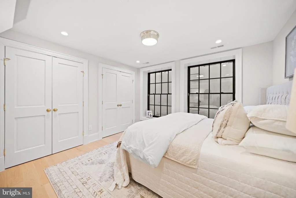 Photo of 5125 UPTON STREET NW