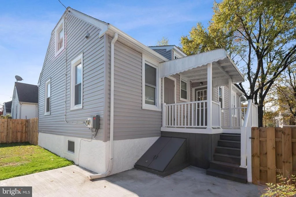 Photo of 51 BROADSHIP ROAD