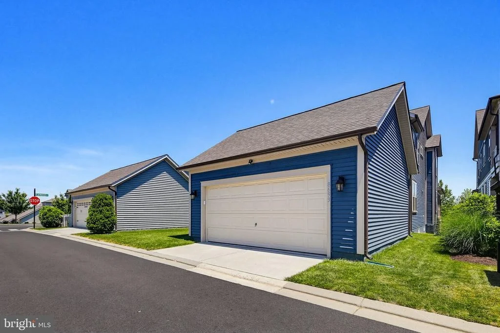 Photo of 8693 SATINWOOD DRIVE