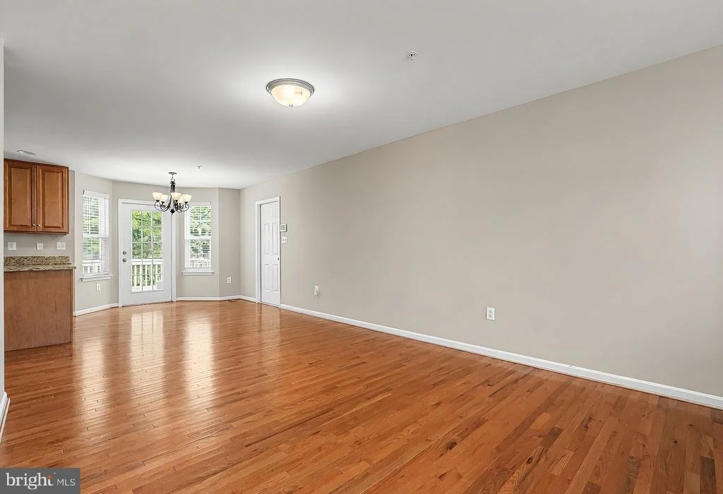 Photo of 976 JOHNSWOODS ROAD