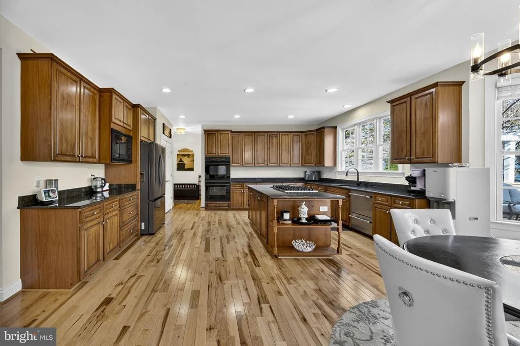 Photo of 42758 GLENSIDE DRIVE