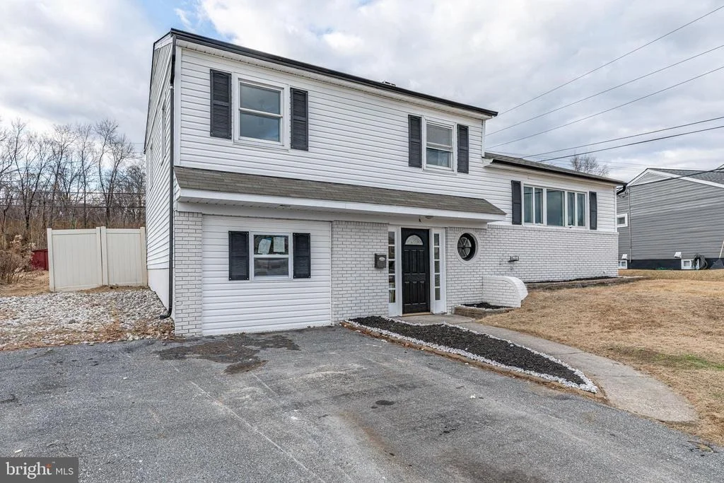 Photo of 709 BAYLOR ROAD