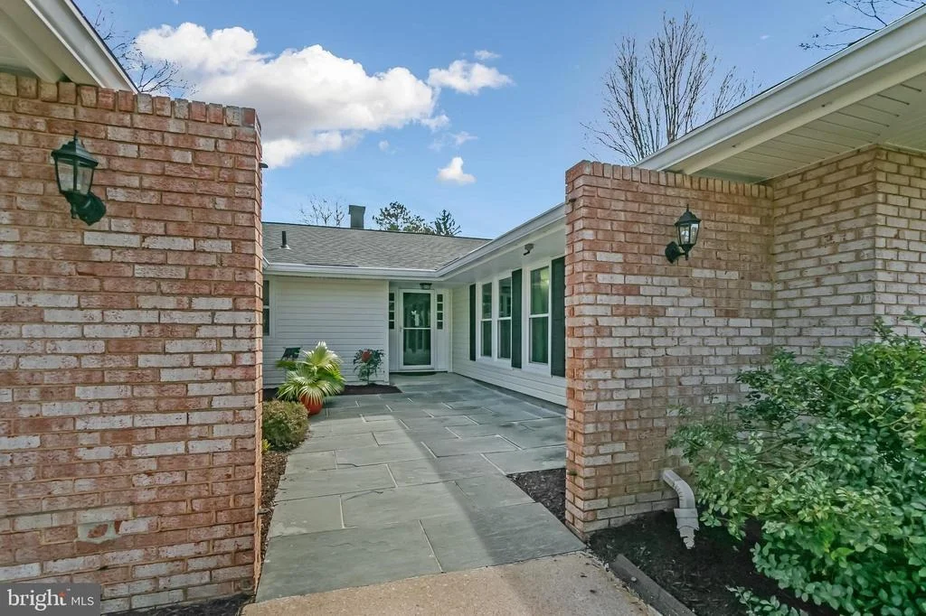 Photo of 13827 BEACON HOLLOW LANE
