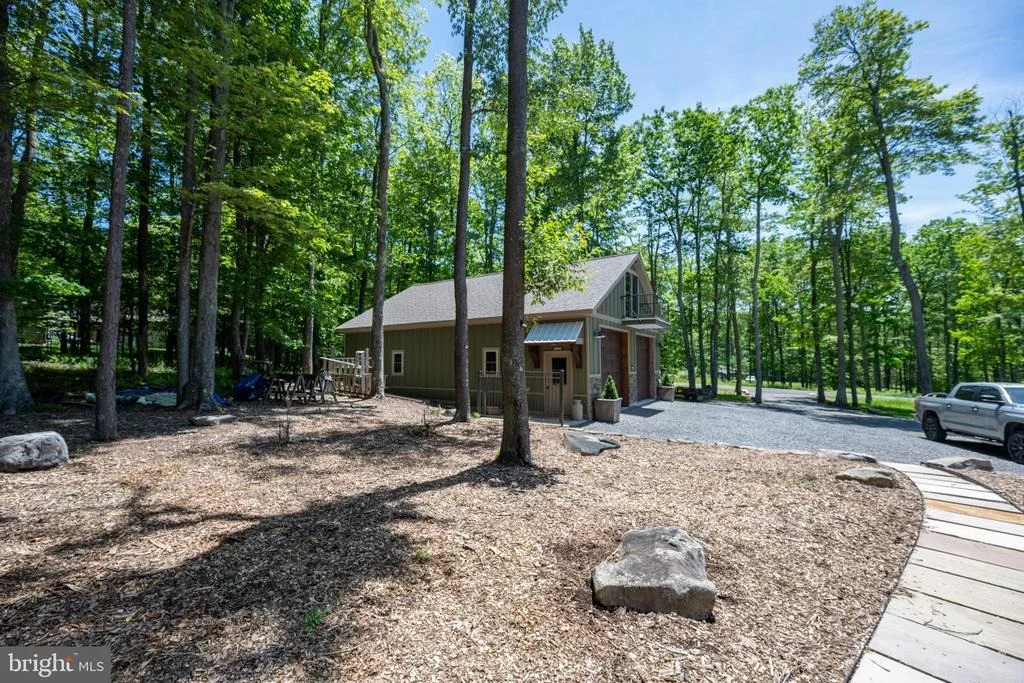 Photo of 60 JOANS LANE