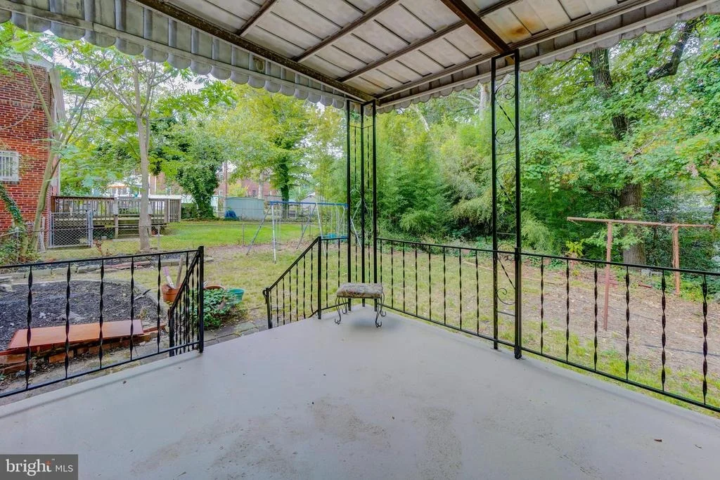 Photo of 2303 BRETON DRIVE