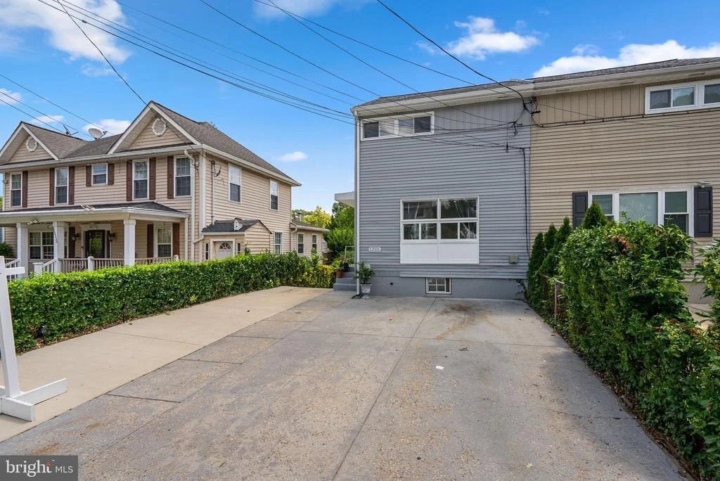 Photo of 12111 BLUHILL ROAD