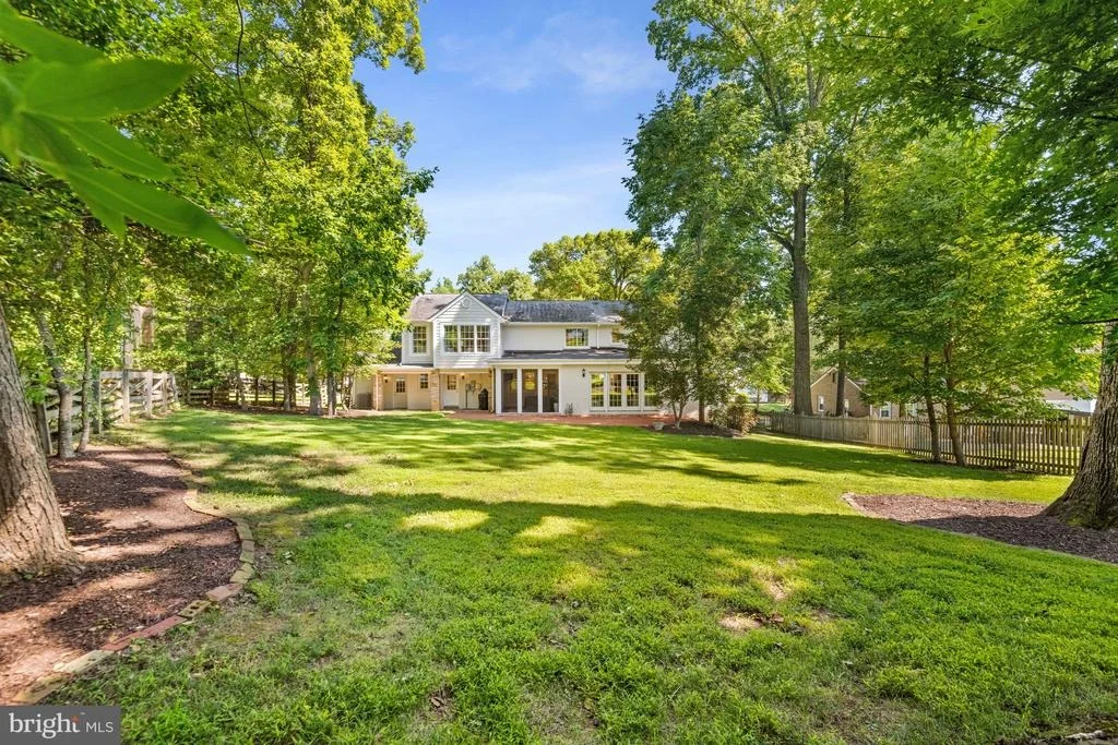 Photo of 7821 FALSTAFF ROAD