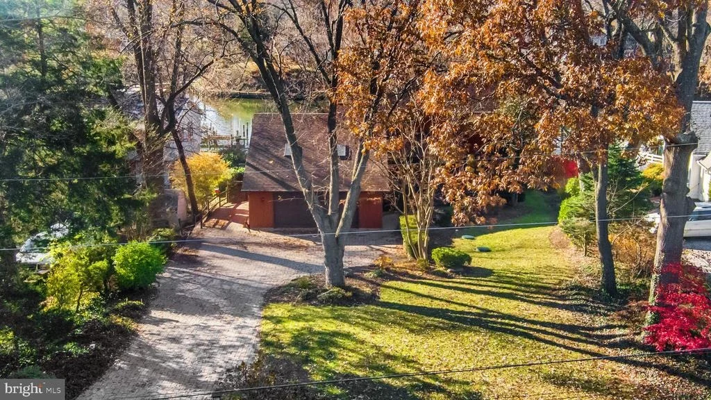 Photo of 1836 BURLEY LANE