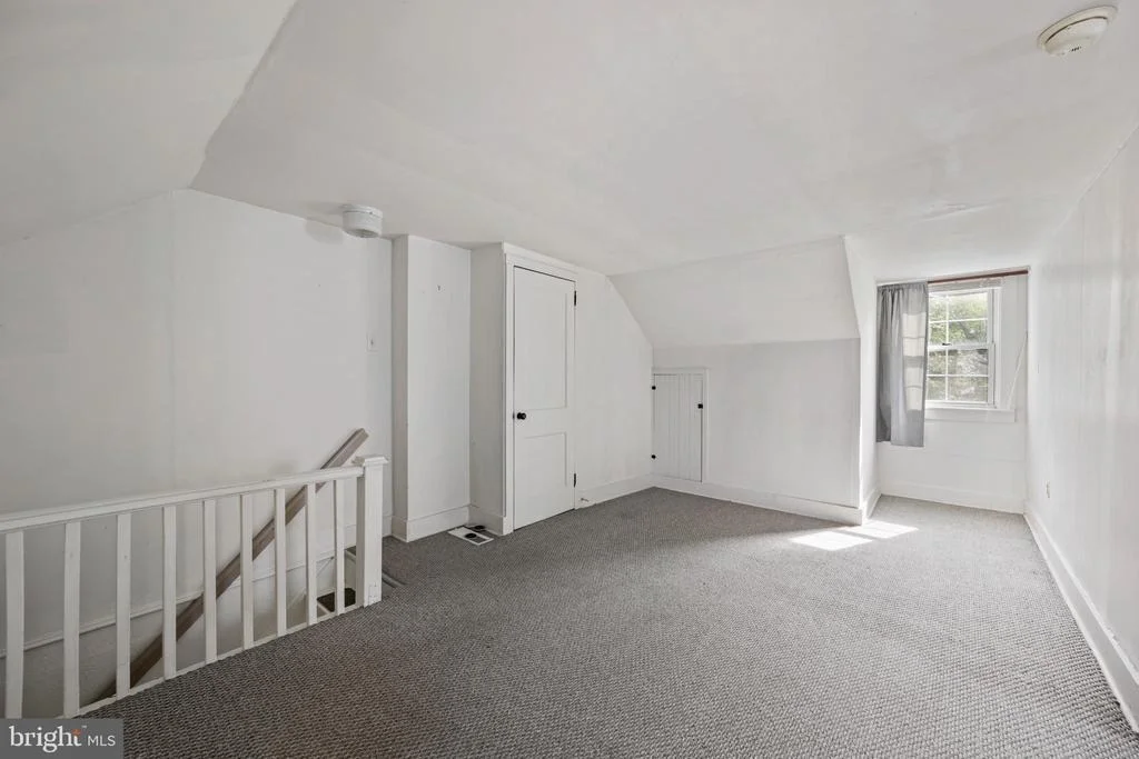 Photo of 305 WALNUT STREET