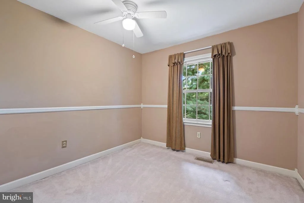 Photo of 19221 GATLIN DRIVE