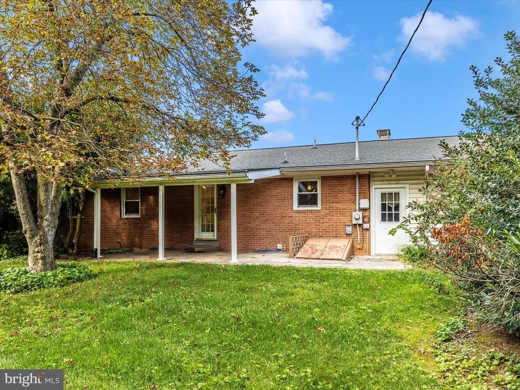 Photo of 7 FAIRVIEW AVENUE